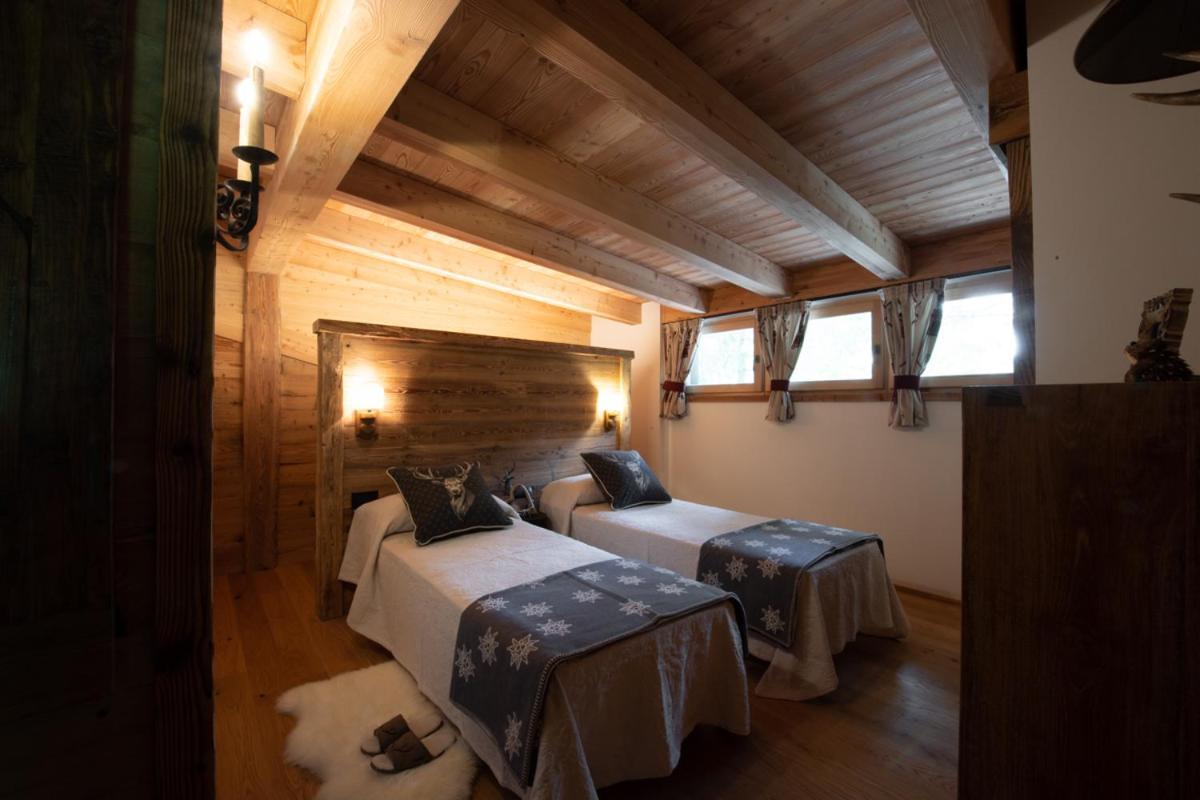 Chalet Degli Abeti By Ama Val Di Fassa Campitello di Fassa Eksteriør bilde